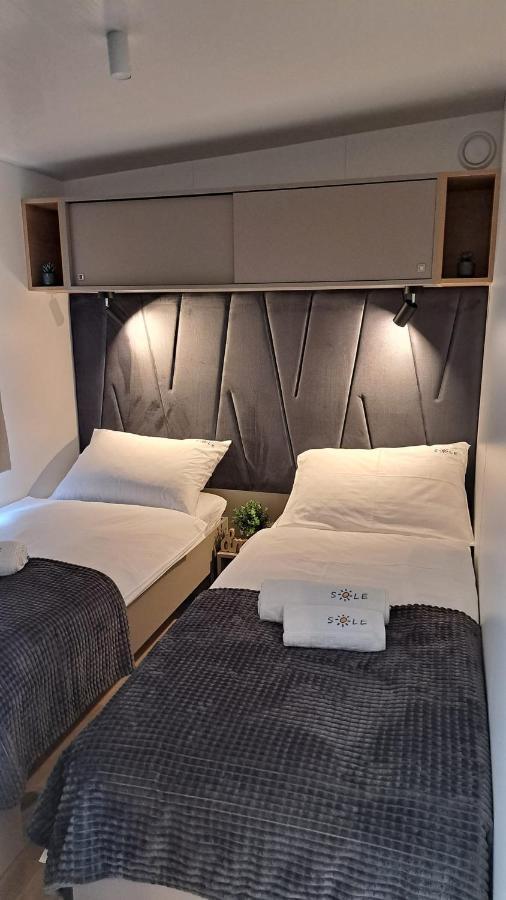 Mobile Home Sole บีโอกราดนาโมรู ภายนอก รูปภาพ